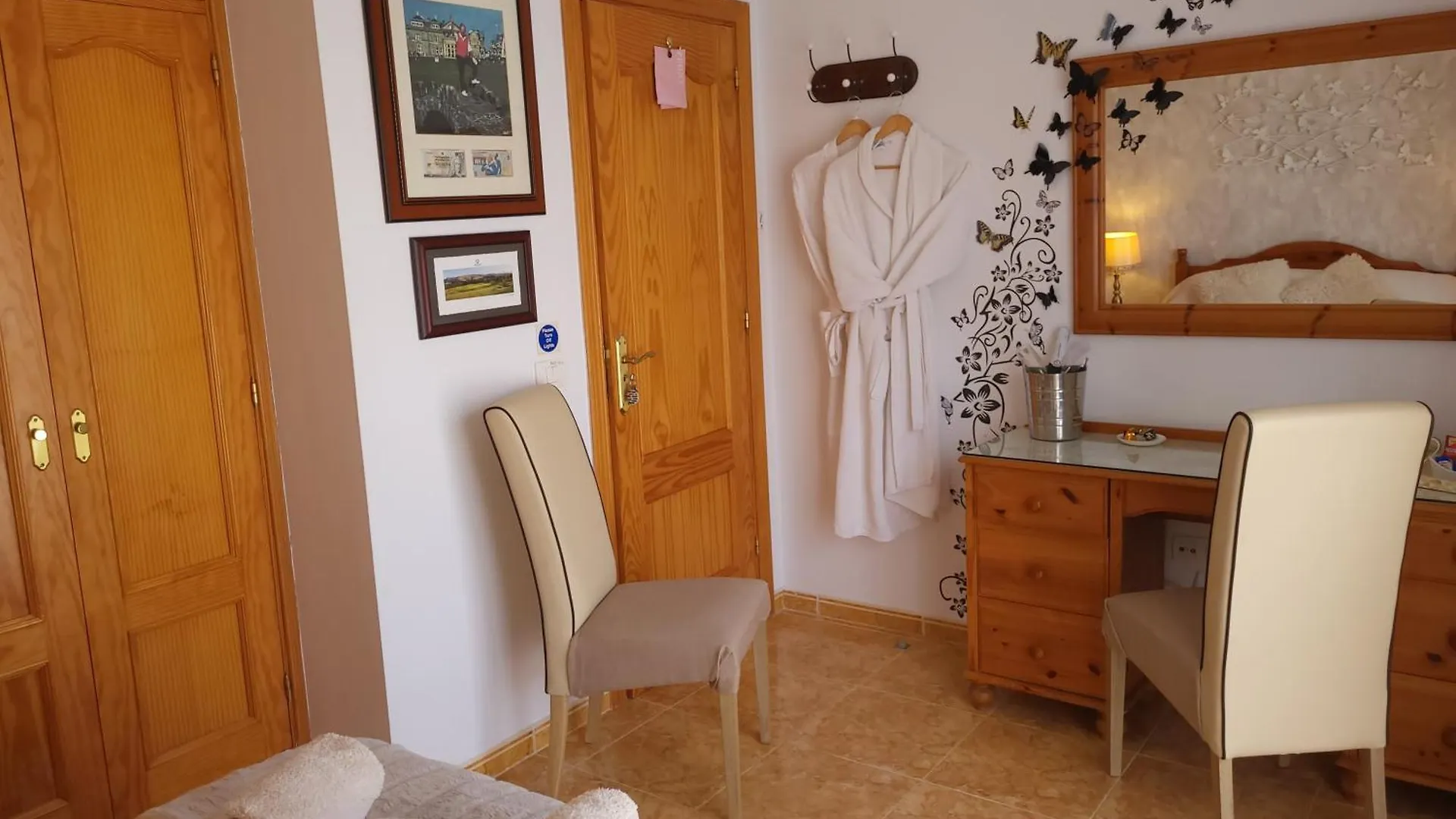 Casa Mariposa Guesthouse (Adults Only) 플라야 데 산 후안 3*,  스페인